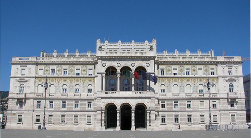 Mary Poppins'S House Bed and Breakfast Trieste Exteriör bild
